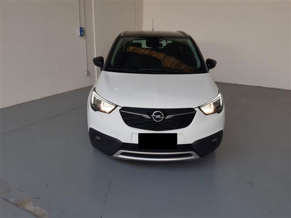 Opel Crossland X usata a Asti (6)