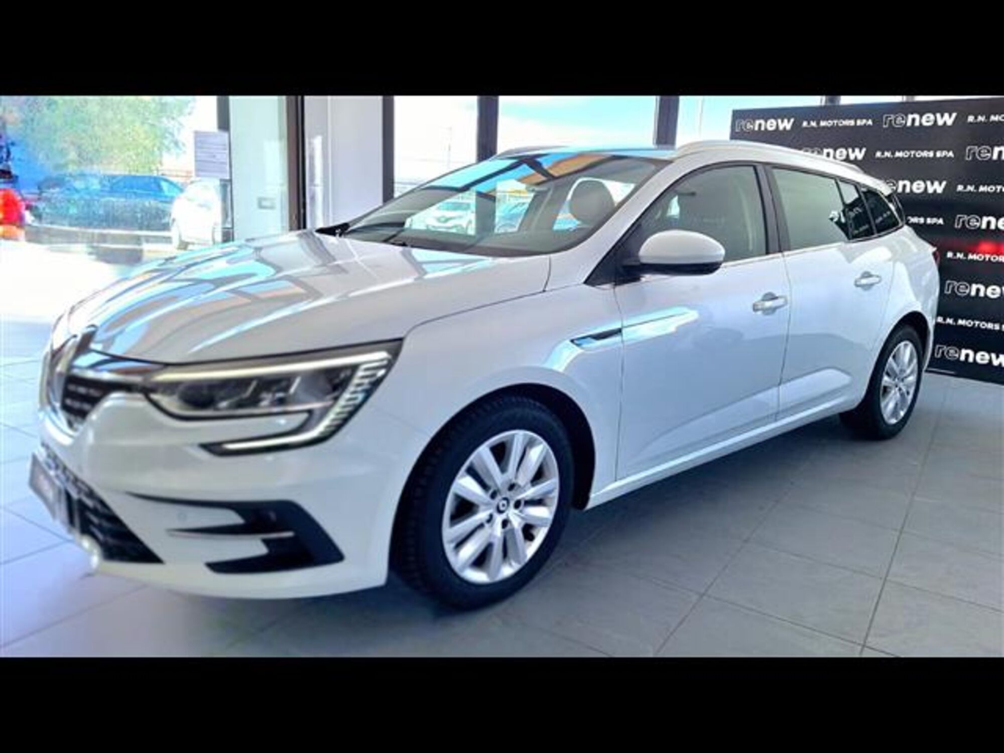 Renault M&eacute;gane Sporter Blue dCi 115 CV EDC Business  del 2022 usata a Agrigento