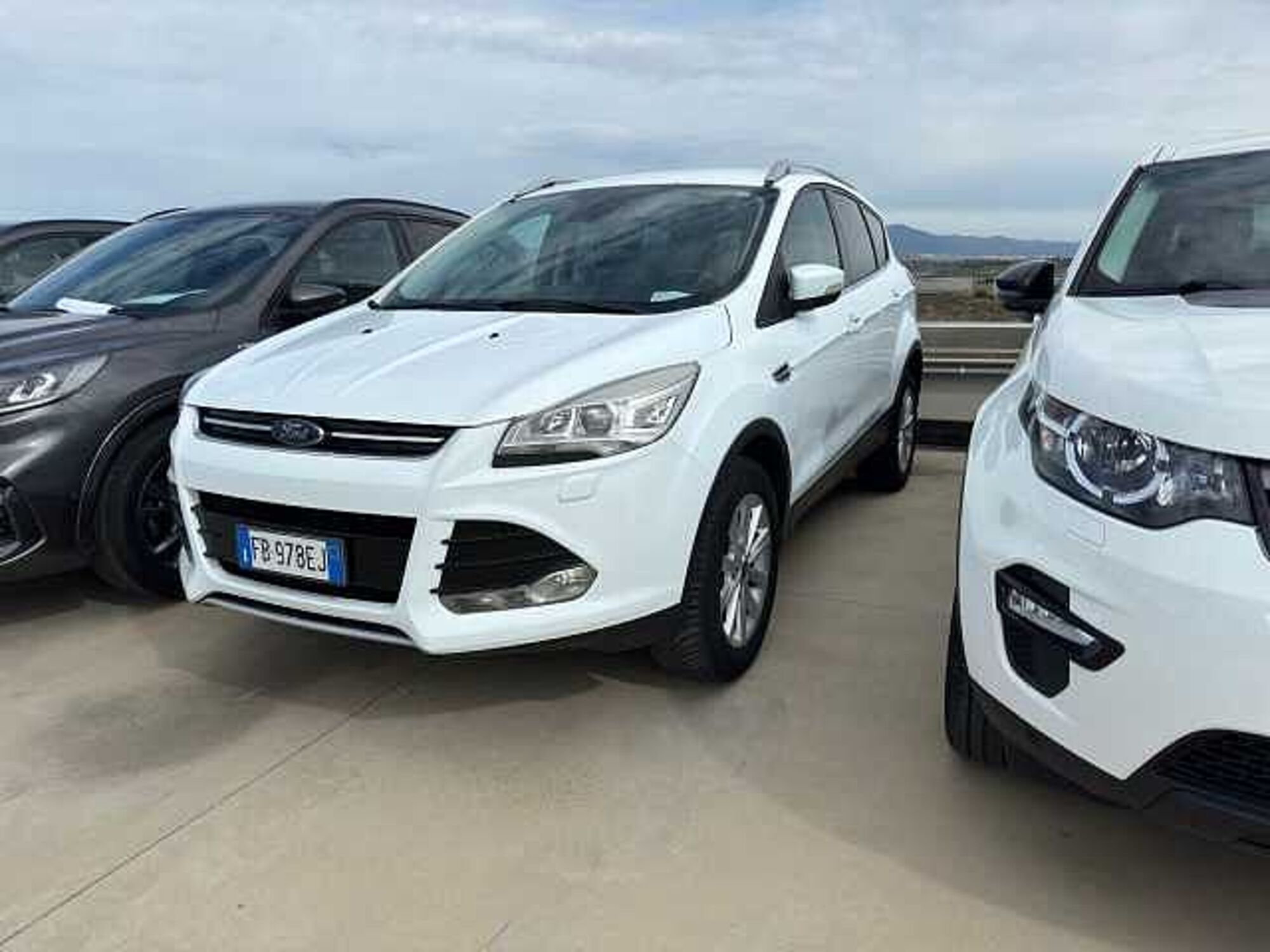 Ford Kuga 2.0 TDCI 120 CV S&amp;S 2WD Titanium del 2015 usata a Cagliari