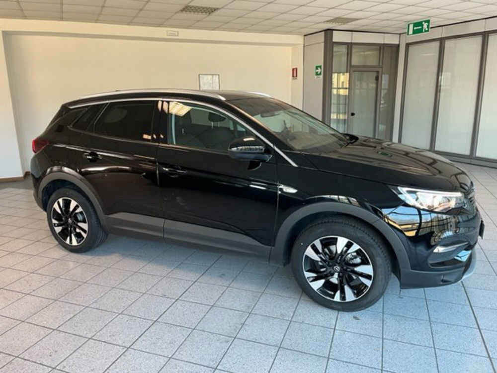 Opel Grandland X usata a Brescia (6)