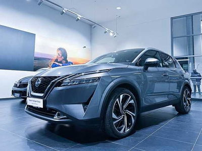 Nissan Qashqai 1.3 mhev Tekna 4wd 158cv xtronic del 2022 usata a Rende