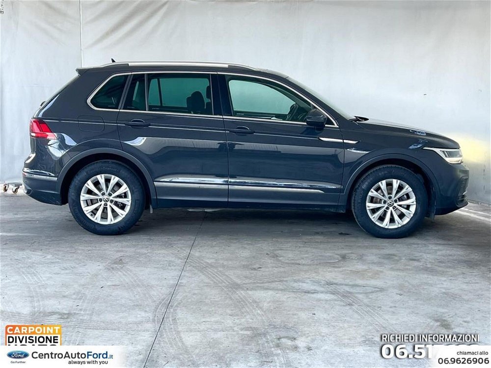 Volkswagen Tiguan Allspace 2.0 tdi Life 150cv dsg del 2021 usata a Albano Laziale (5)