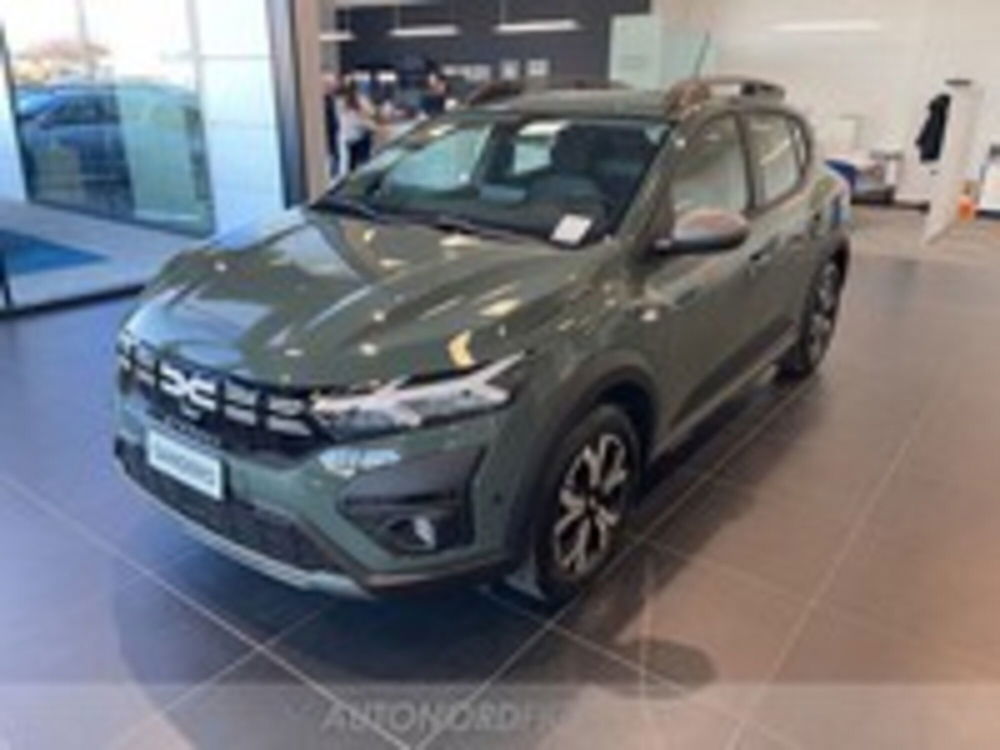 Dacia Sandero Stepway 1.0 TCe 110 CV Expression UP del 2023 usata a Pordenone