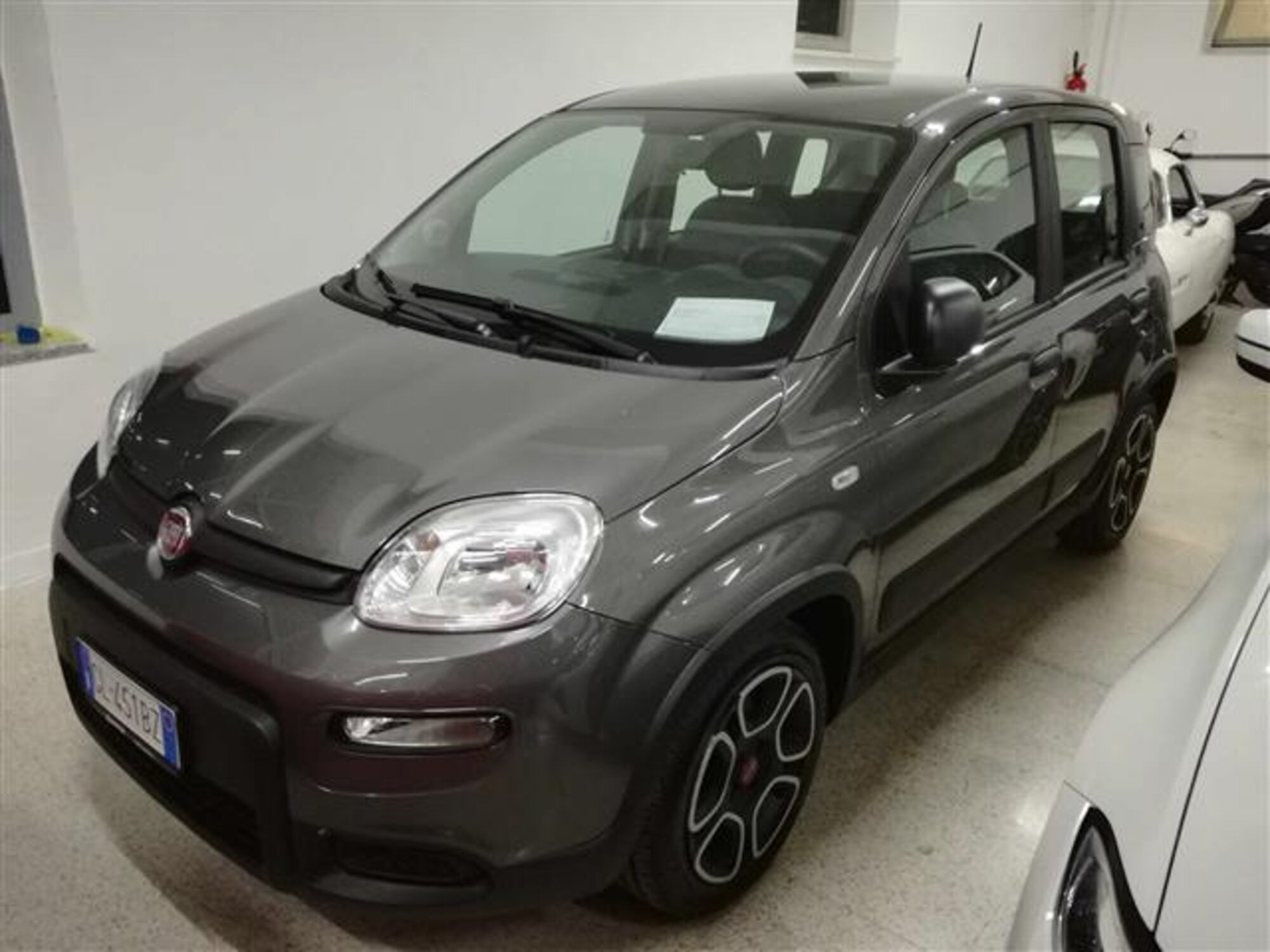 Fiat Panda 1.0 firefly hybrid s&amp;s 70cv 5p.ti del 2022 usata a Napoli