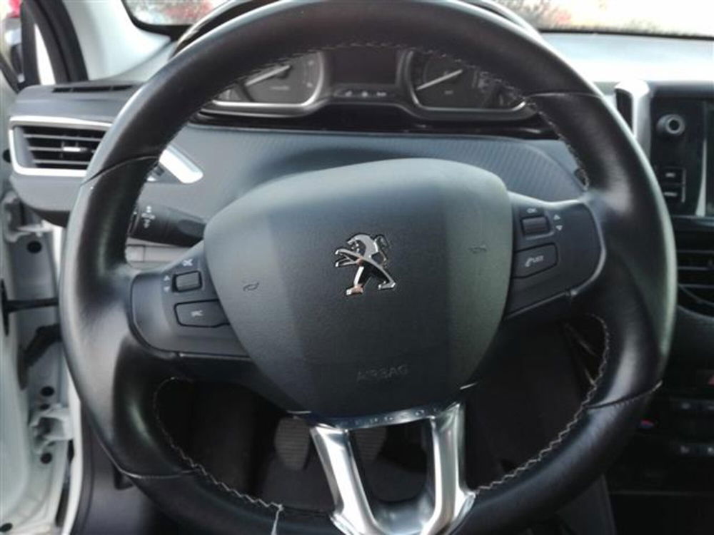 Peugeot 2008 usata a Napoli (8)