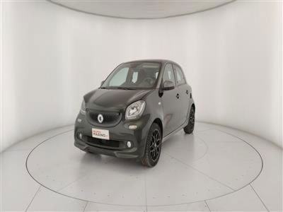 smart forfour forfour 90 0.9 Turbo twinamic Superpassion del 2019 usata a Bari