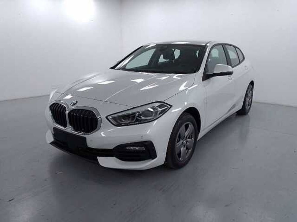 BMW Serie 1 118i Business Advantage 136cv auto del 2022 usata a Cuneo