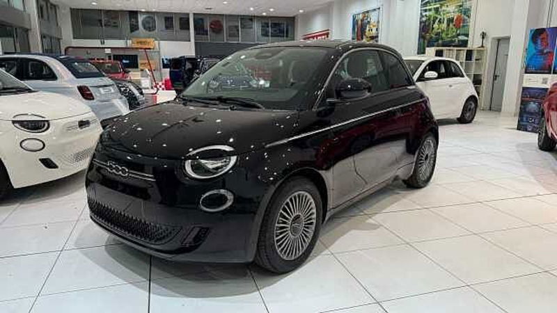 Fiat 500e Red Berlina 42 kWh nuova a Legnano