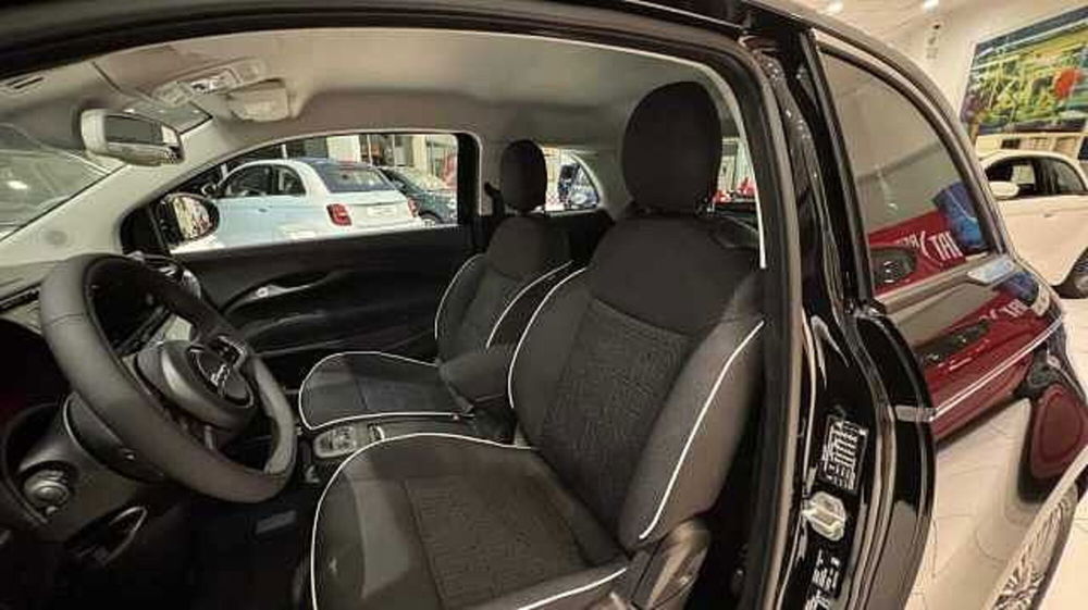 Fiat 500e nuova a Milano (10)