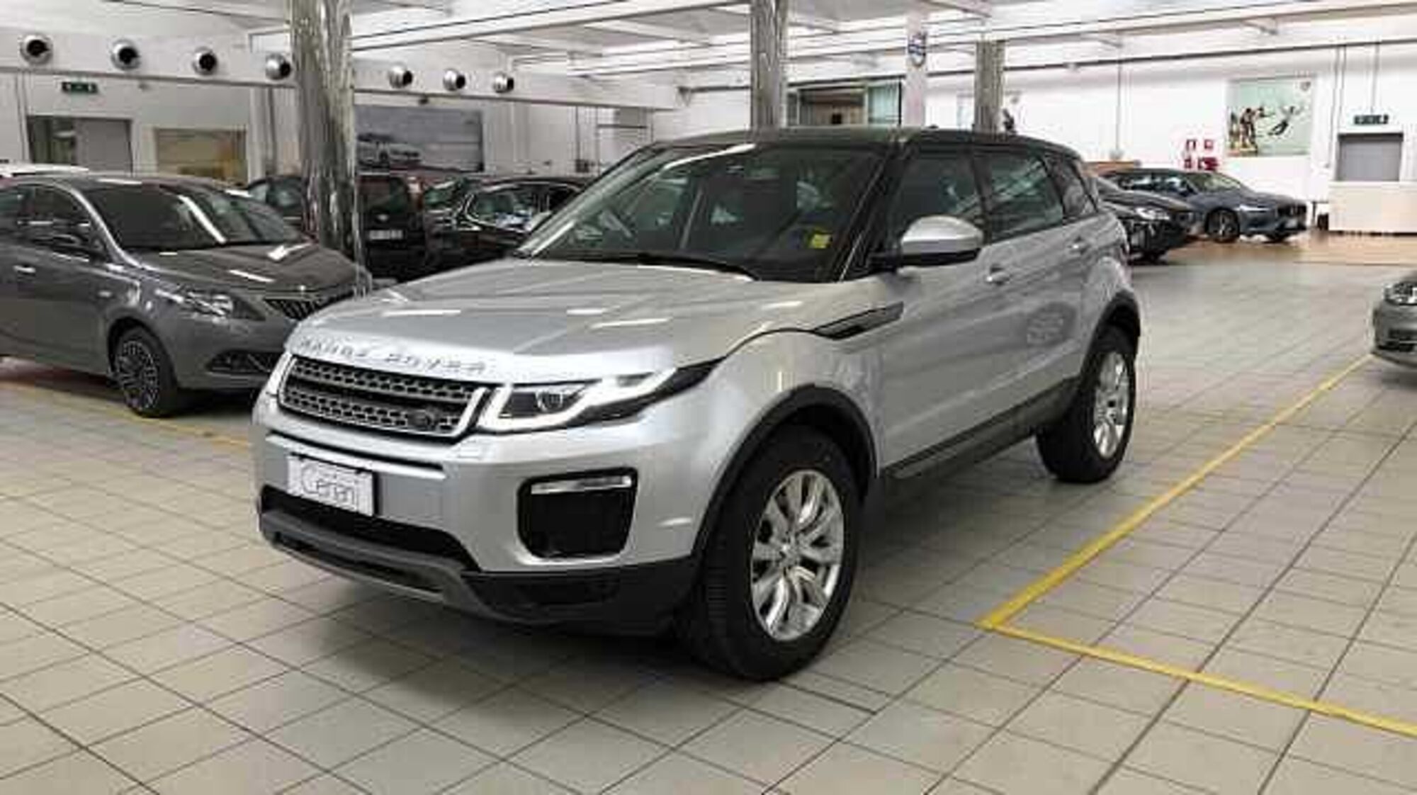 Land Rover Range Rover Evoque 2.0 TD4 150 CV 5p. HSE Dynamic  del 2019 usata a Legnano