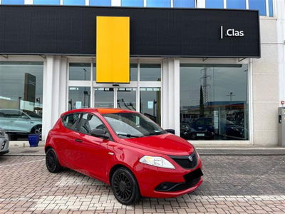 Lancia Ypsilon 1.2 69 CV 5 porte GPL Ecochic Gold  del 2019 usata a Livorno