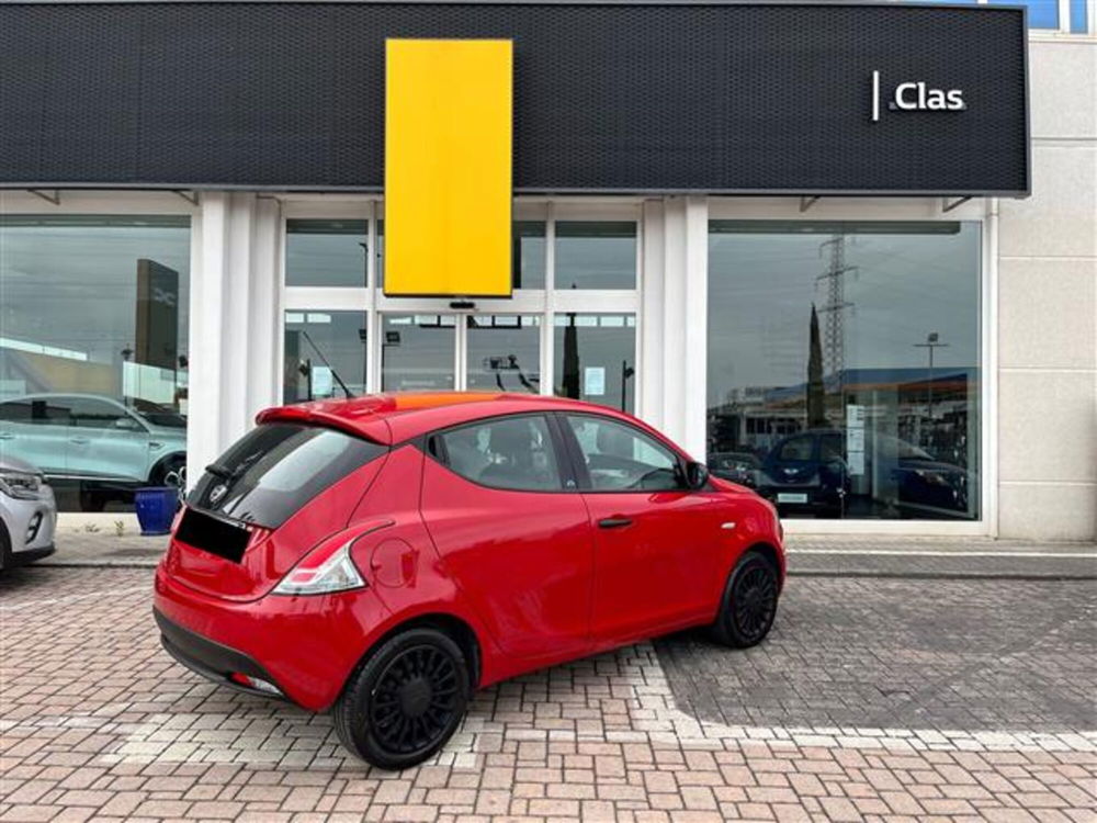 Lancia Ypsilon usata a Livorno (6)