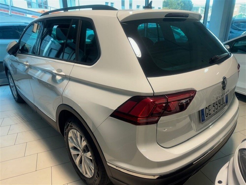 Volkswagen Tiguan 1.5 TSI ACT Life del 2021 usata a Genova (4)