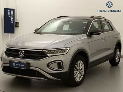 Volkswagen T-Roc 1.5 tsi Life dsg del 2022 usata a Busto Arsizio