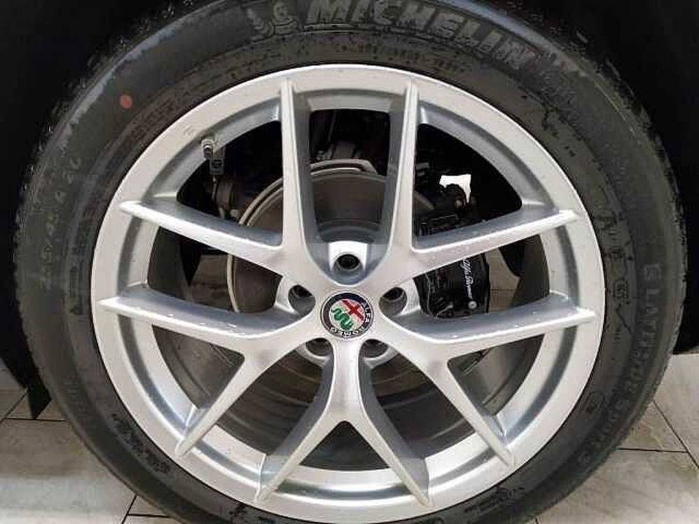 Alfa Romeo Stelvio usata a Cuneo (9)