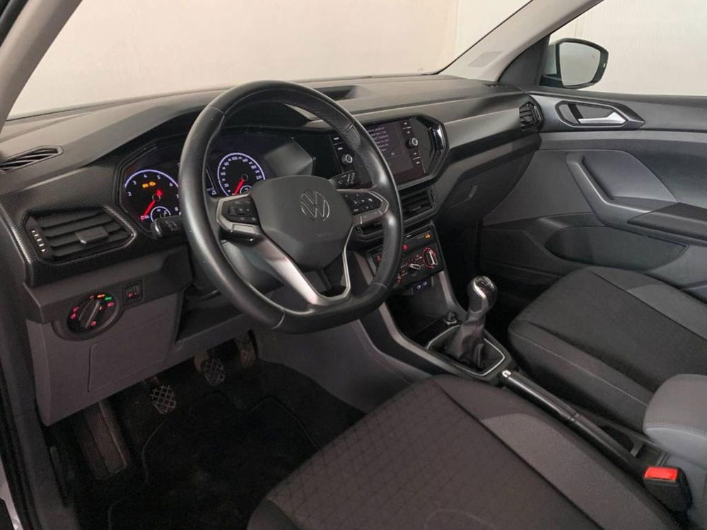 Volkswagen T-Cross usata a Torino (7)