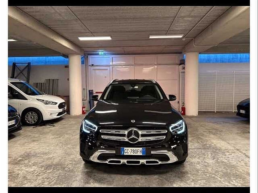 Mercedes-Benz GLC suv 220 d 4Matic Premium  del 2021 usata a Bari (2)