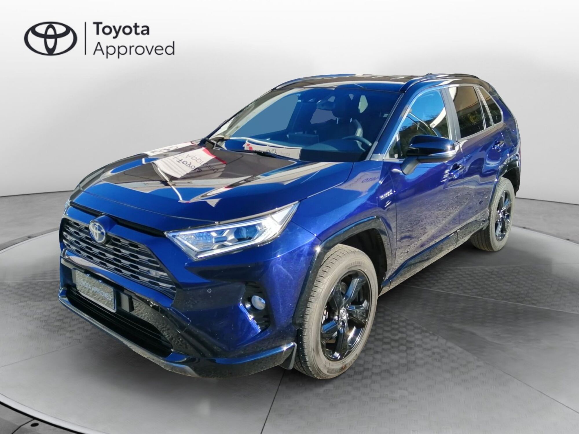 Toyota Rav4 HV (218CV) E-CVT 2WD Style  del 2019 usata a Beregazzo con Figliaro