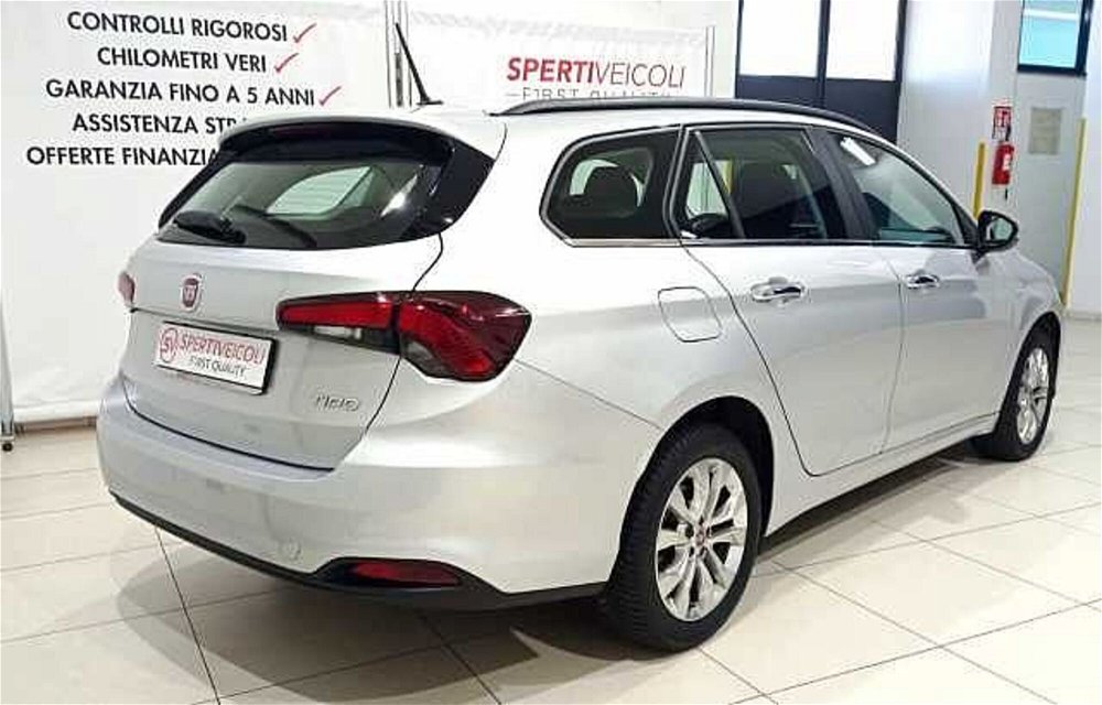 Fiat Tipo Station Wagon Tipo 1.3 Mjt S&S SW Easy Business del 2019 usata a Maglie (3)