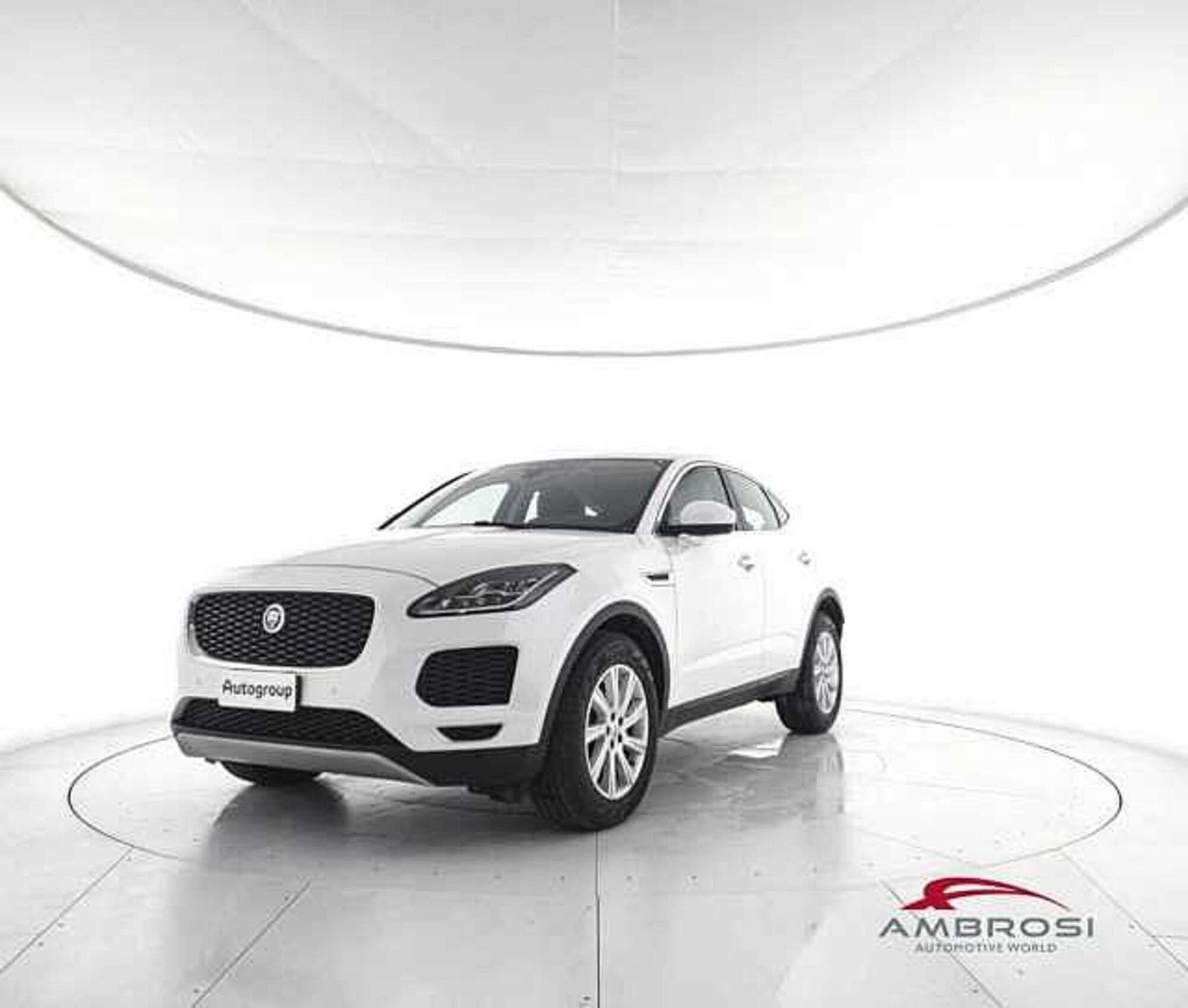 Jaguar E-Pace 2.0D 150 CV  del 2018 usata a Corciano