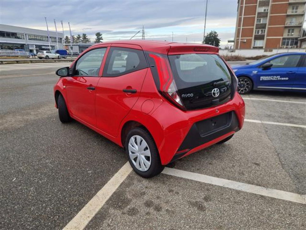 Toyota Aygo X usata a Pavia (9)