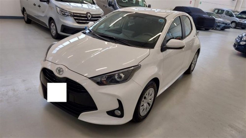 Toyota Yaris 1.0 5 porte Active  nuova a Palazzolo sull'Oglio (3)