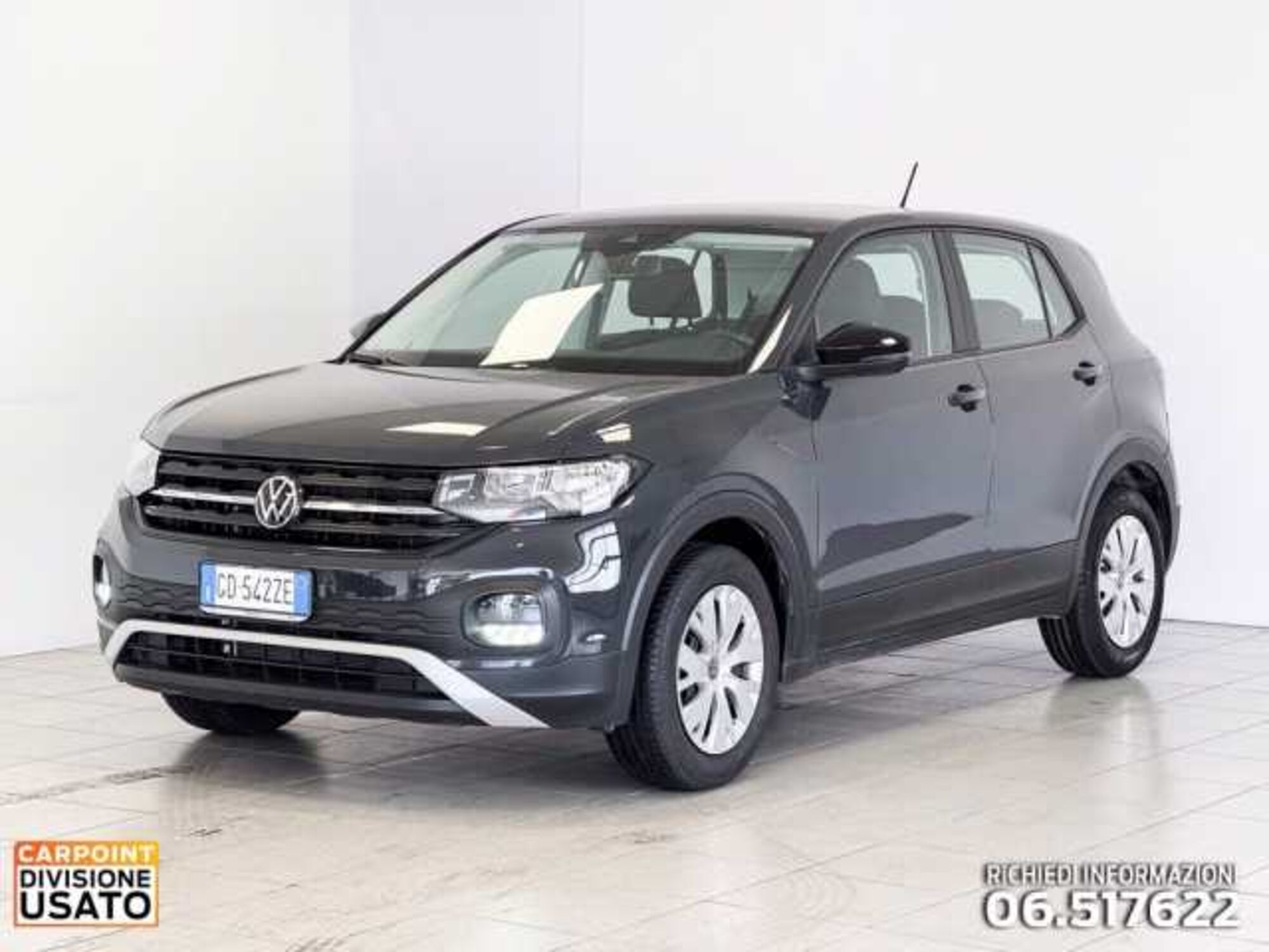 Volkswagen T-Cross 1.0 TSI Urban BMT del 2021 usata a Roma