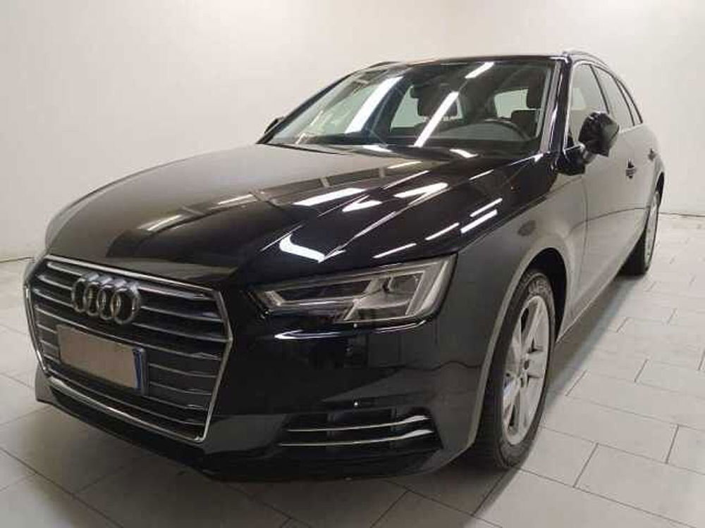 Audi A4 Avant 2.0 TDI 190 CV Sport del 2017 usata a Cuneo