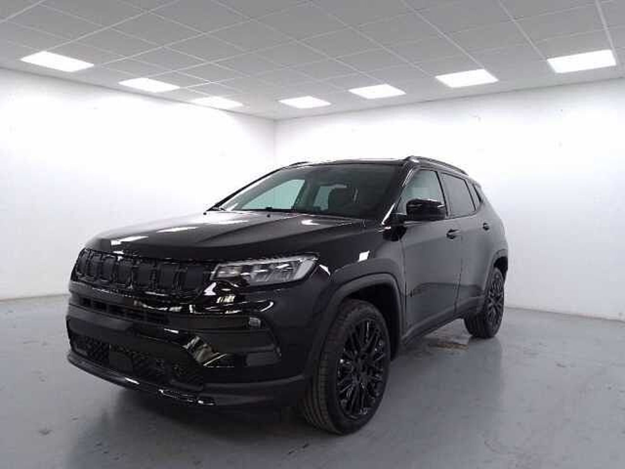 Jeep Compass 1.6 mjt Night Eagle 2wd 130cv nuova a Cuneo