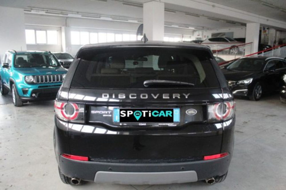 Land Rover Discovery Sport 2.0 TD4 180 CV HSE  del 2017 usata a Orvieto (5)