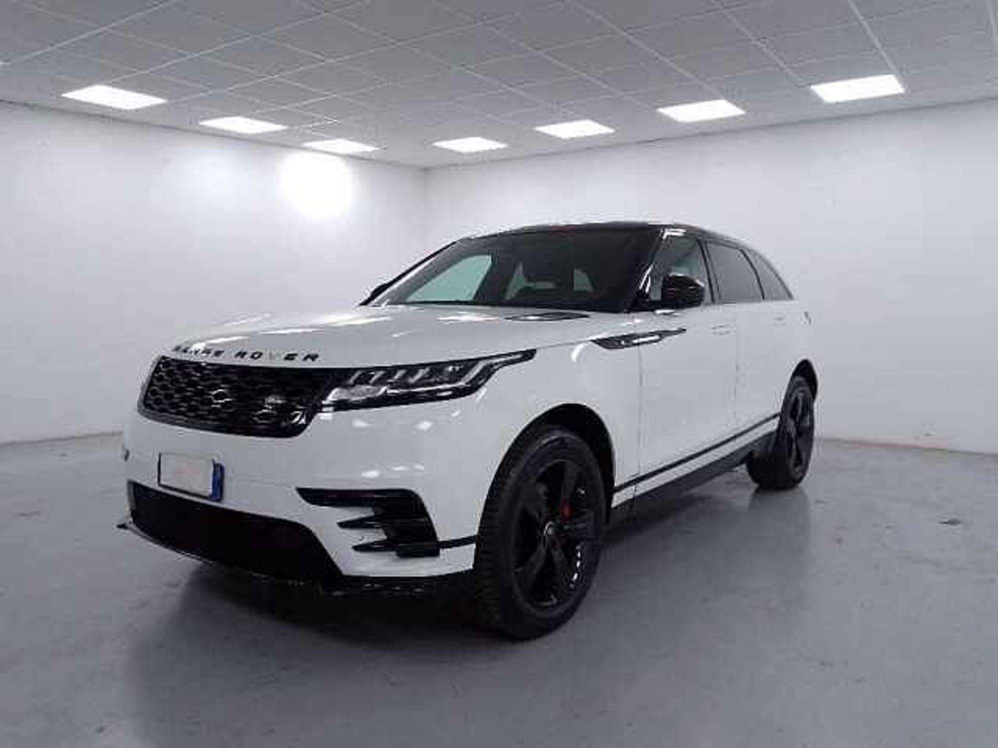 Land Rover Range Rover Velar 2.0D I4 240 CV  del 2019 usata a Cuneo