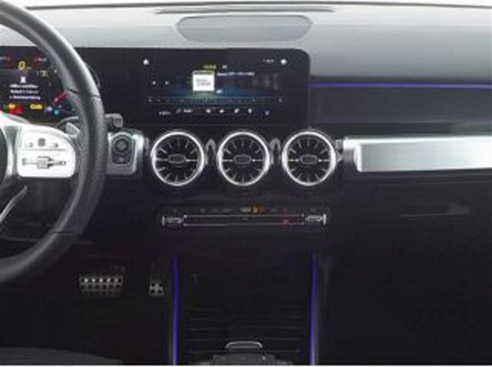 Mercedes-Benz GLB 220 d Automatic Premium del 2022 usata a Magenta (5)