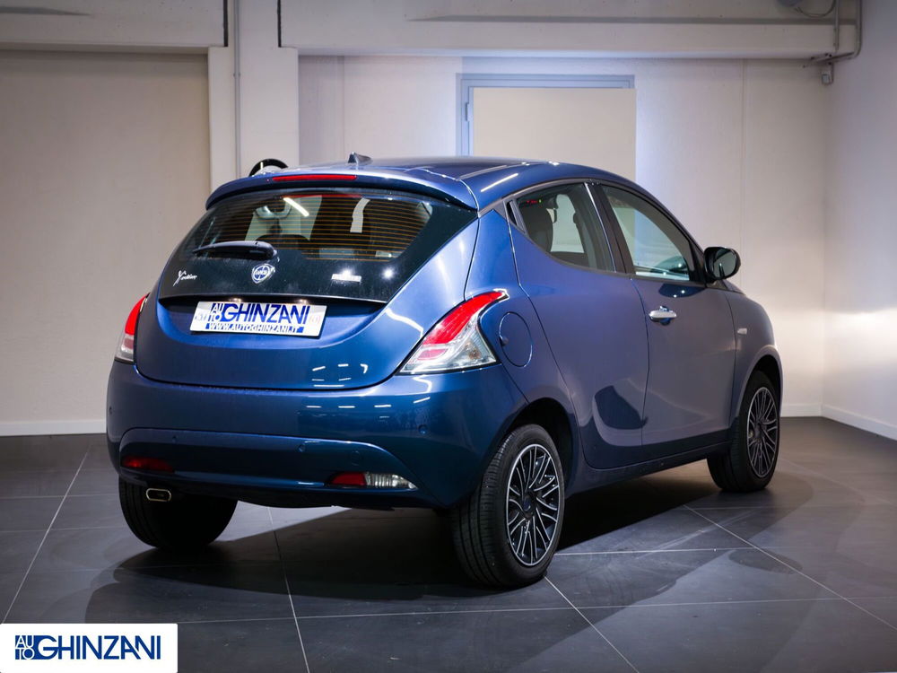 Lancia Ypsilon usata a Bergamo (5)