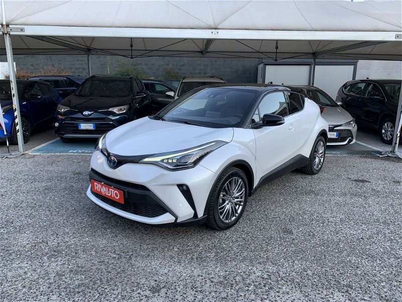Toyota Toyota C-HR 2.0 Hybrid E-CVT Lounge  nuova a Beregazzo con Figliaro