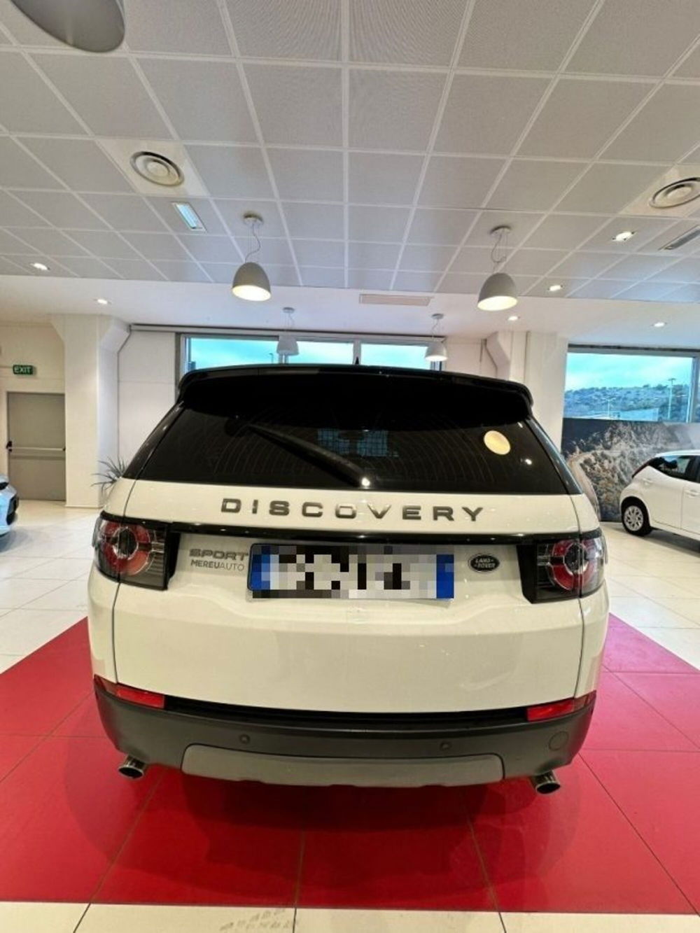 Land Rover Discovery Sport 2.0 eD4 150 CV 2WD HSE  del 2018 usata a Sassari (3)