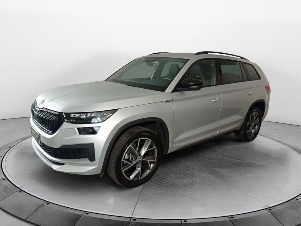 Skoda Kodiaq 2.0 TDI EVO SCR DSG 7 posti Sportline del 2023 usata a Carnago