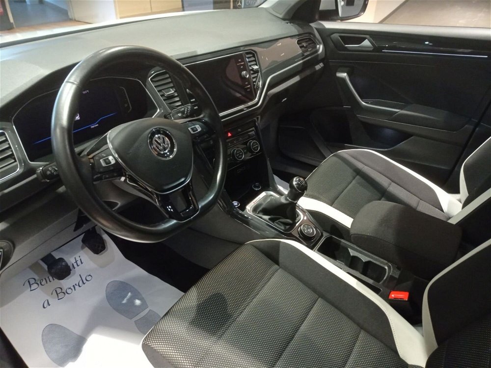 Volkswagen T-Roc 2.0 TDI SCR 4MOTION Advanced BlueMotion Technology  del 2018 usata a Vinci (5)