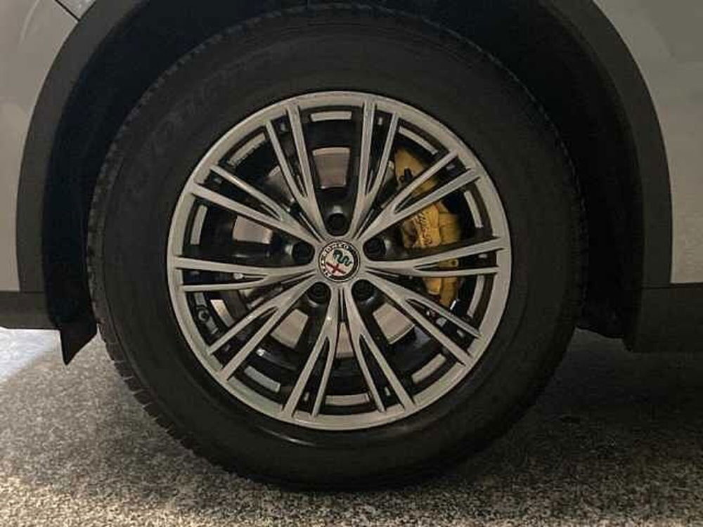 Alfa Romeo Stelvio usata a Ancona (12)