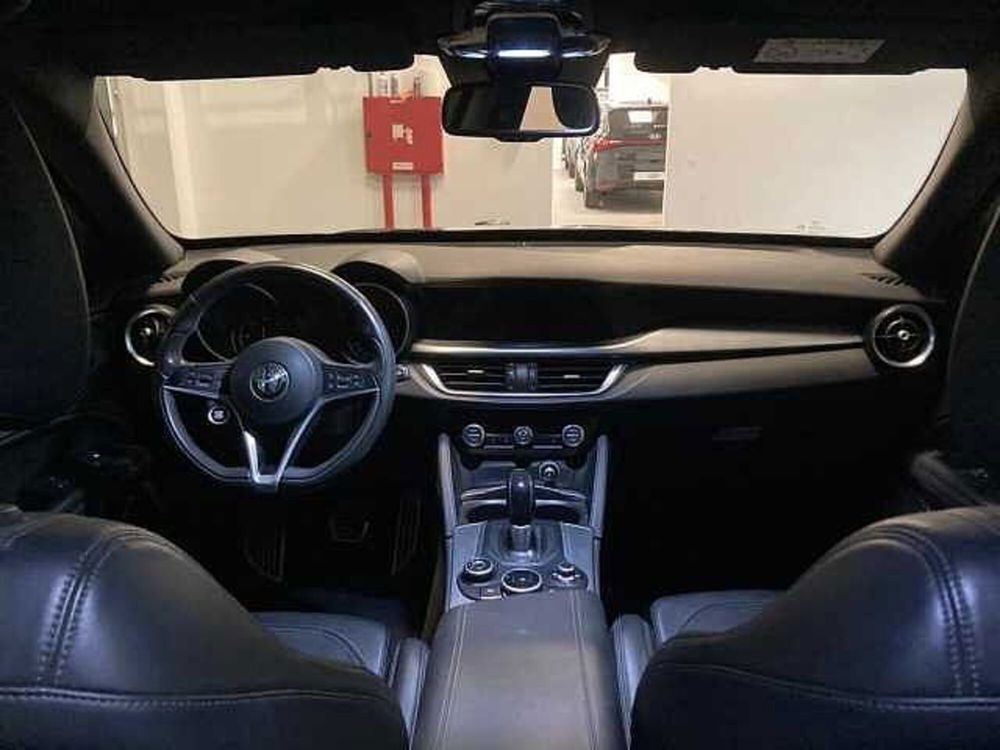 Alfa Romeo Stelvio usata a Ancona (7)