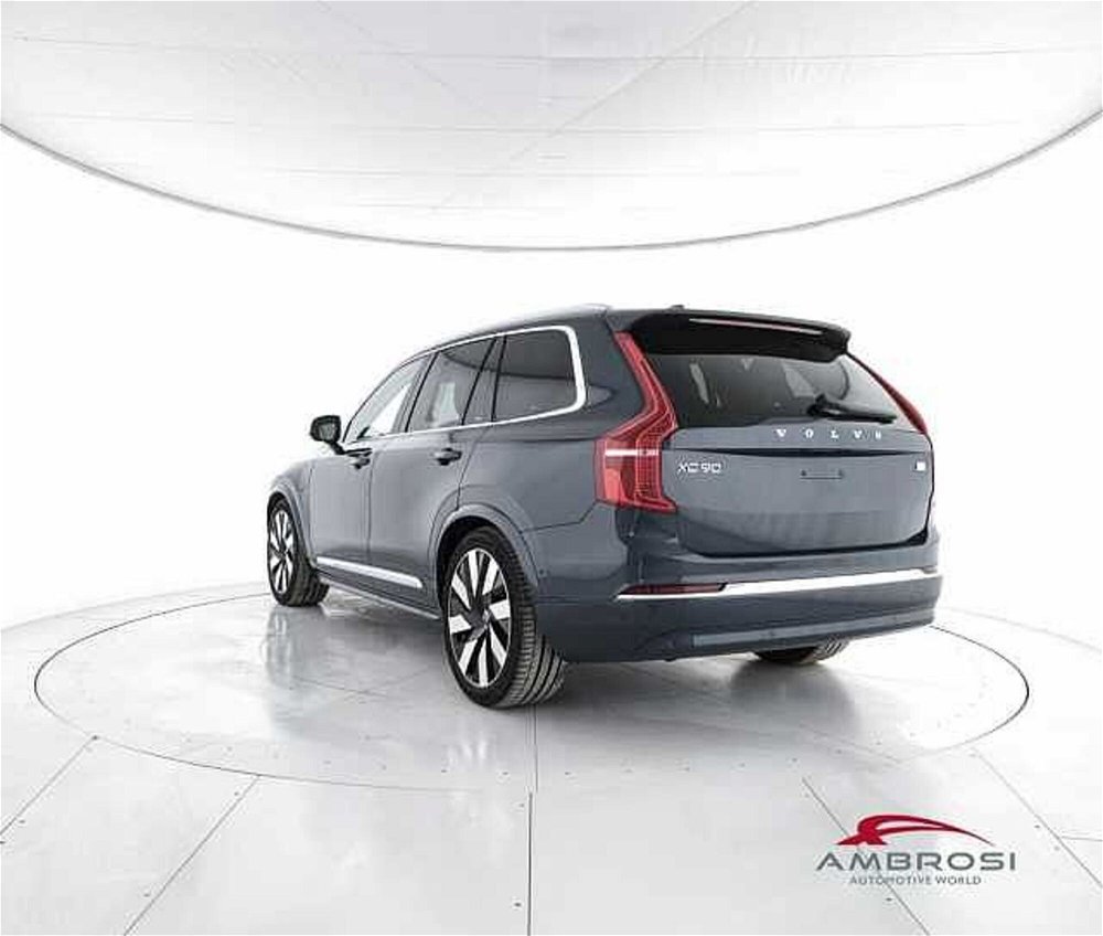 Volvo XC90 T8 Recharge AWD Plug-in Hybrid aut. 7p. Ultimate Bright nuova a Viterbo (4)