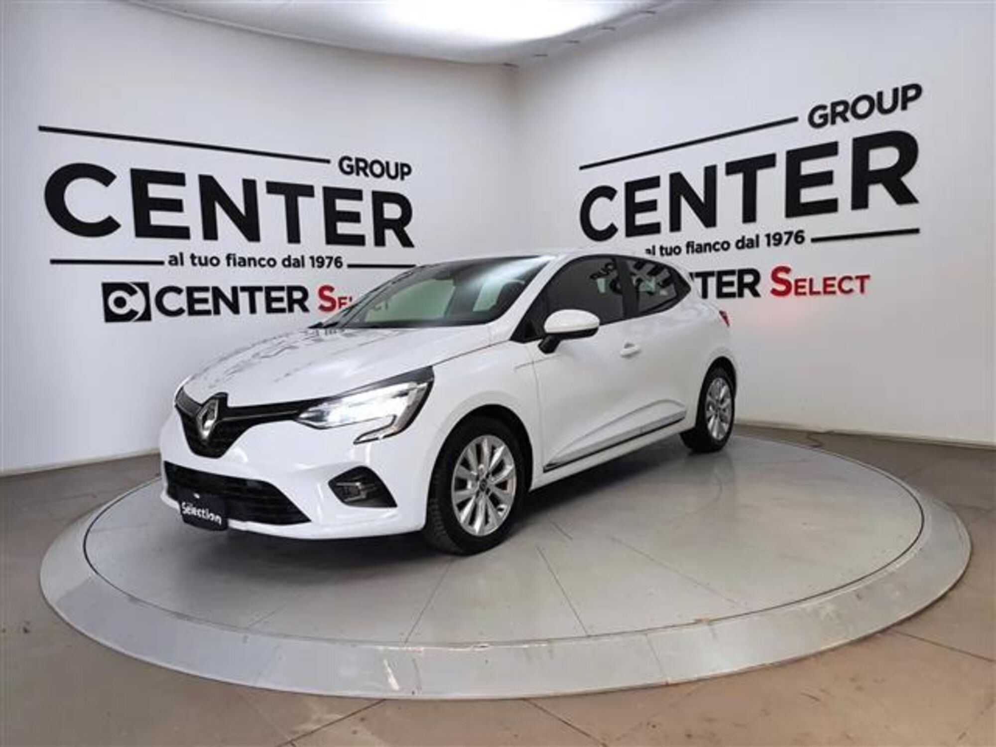 Renault Clio TCe 100 CV 5 porte Business del 2020 usata a Napoli