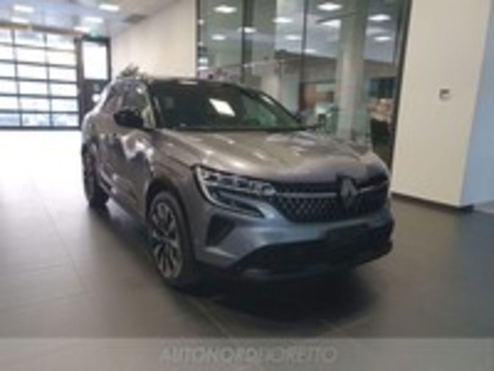 Renault Austral 1.2 E-Tech full hybrid Techno 200cv auto nuova a Pordenone (3)