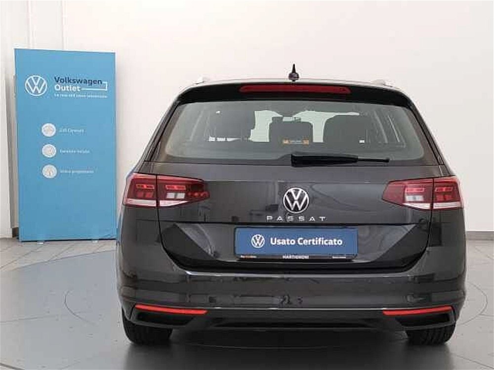 Volkswagen Passat Variant 2.0 TDI SCR 122 CV EVO DSG Business del 2021 usata a Busto Arsizio (4)