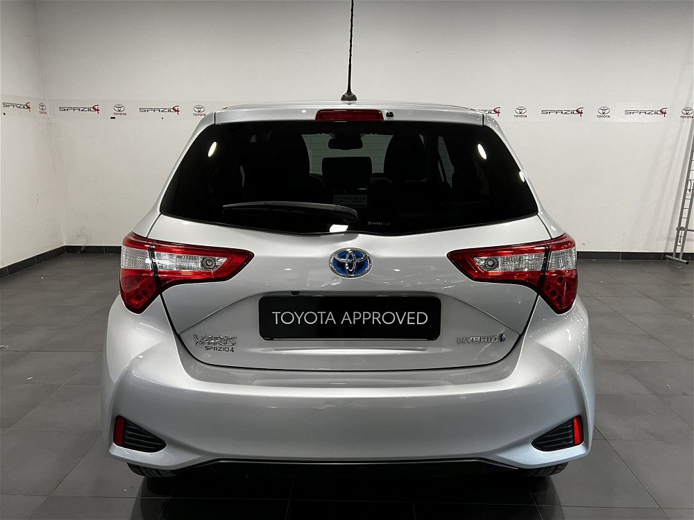 Toyota Yaris 1.5 Hybrid 5 porte Active Plus del 2020 usata a Torino (4)