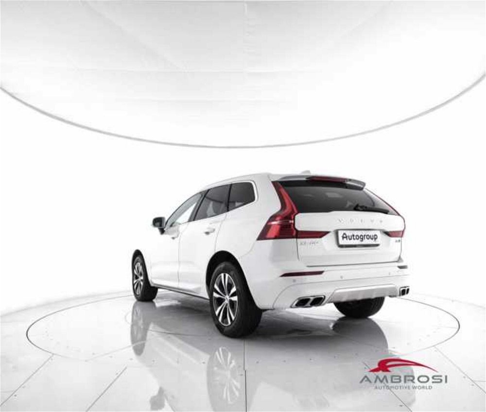 Volvo XC60 B4 (d) AWD Geartronic Business Plus del 2021 usata a Corciano (4)