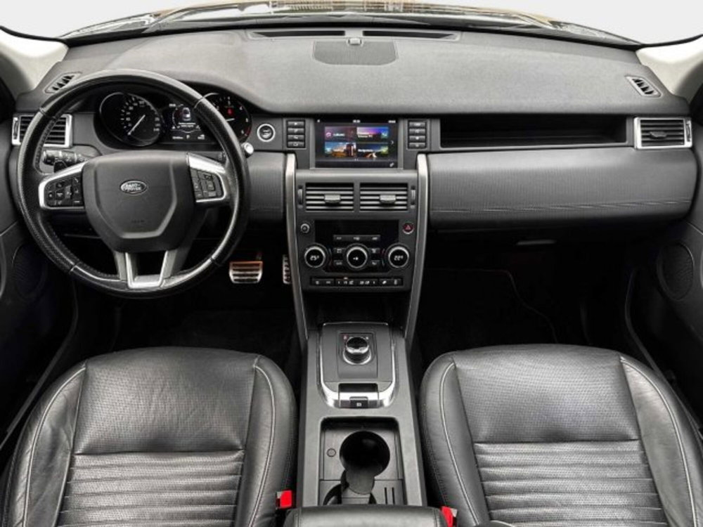 Land Rover Discovery Sport 2.0 TD4 150 CV HSE  del 2018 usata a Monteriggioni (4)