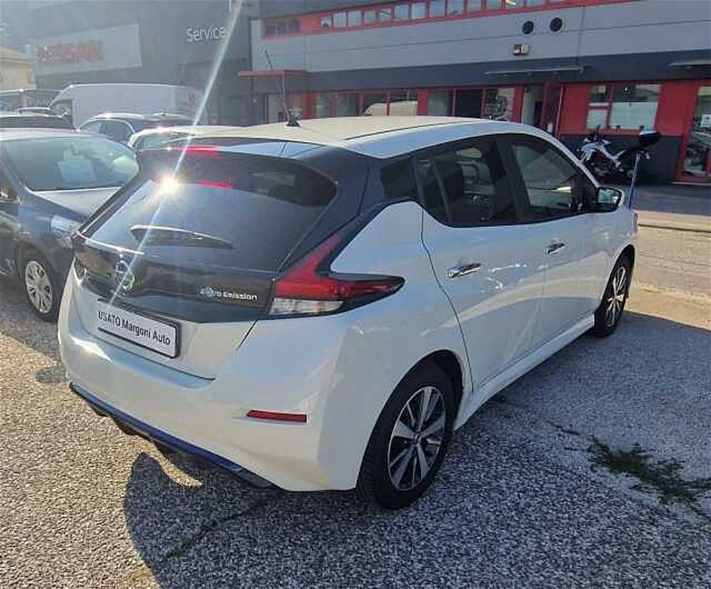 Nissan Leaf Acenta 40 kWh  del 2021 usata a Trento (4)