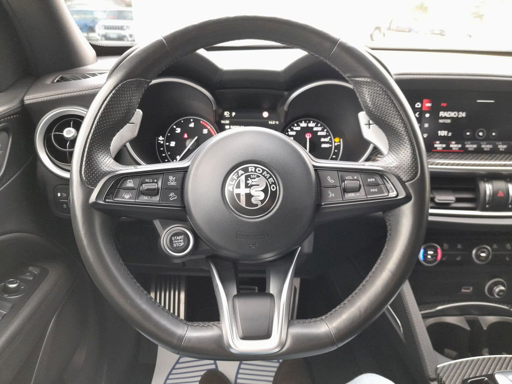 Alfa Romeo Stelvio usata a Ancona (11)