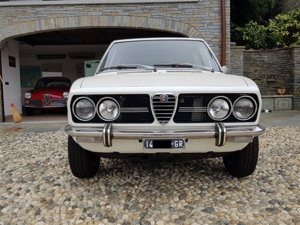 Alfa Romeo Alfetta 1.8  del 1973 usata a Lurate Caccivio (2)
