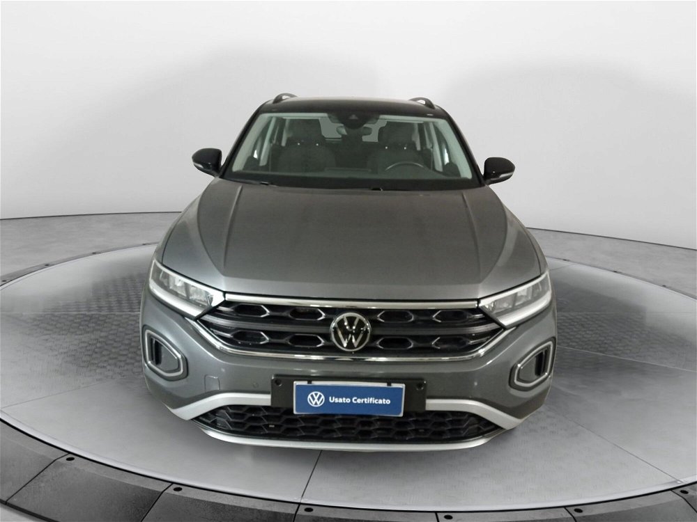 Volkswagen T-Roc 2.0 tdi Life 115cv del 2022 usata a Carnago (2)